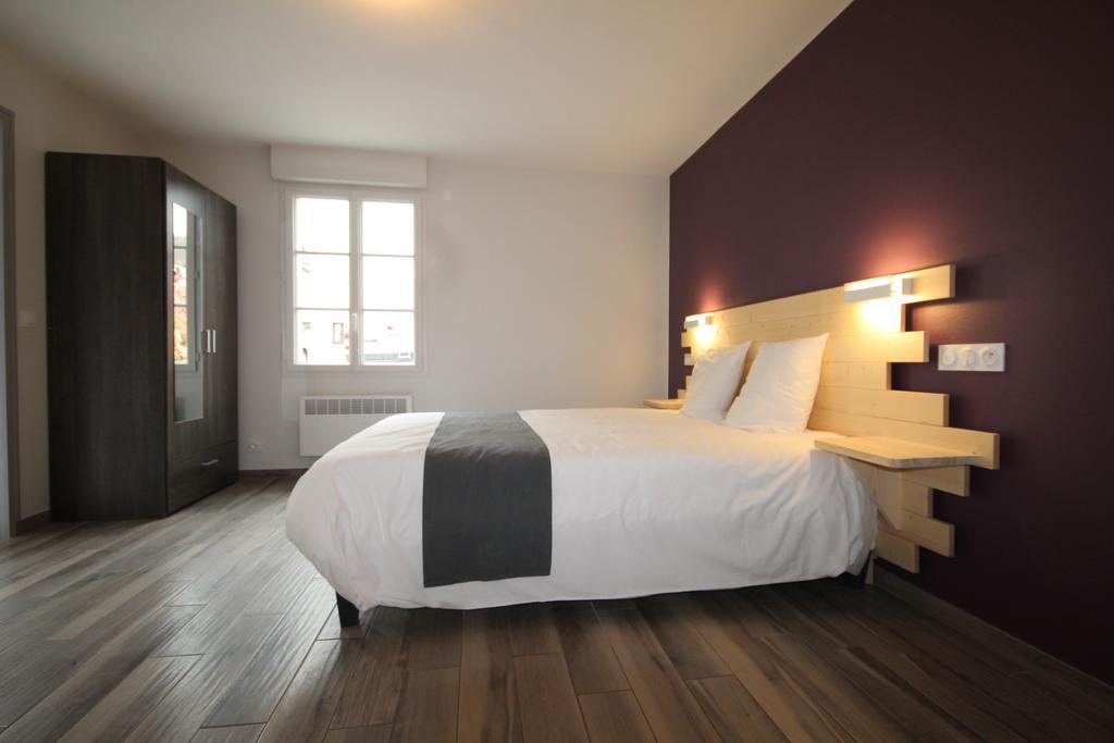 Logis Hotel Restaurant Auberge De La Cloche Le Theil-sur-Huisne Luaran gambar