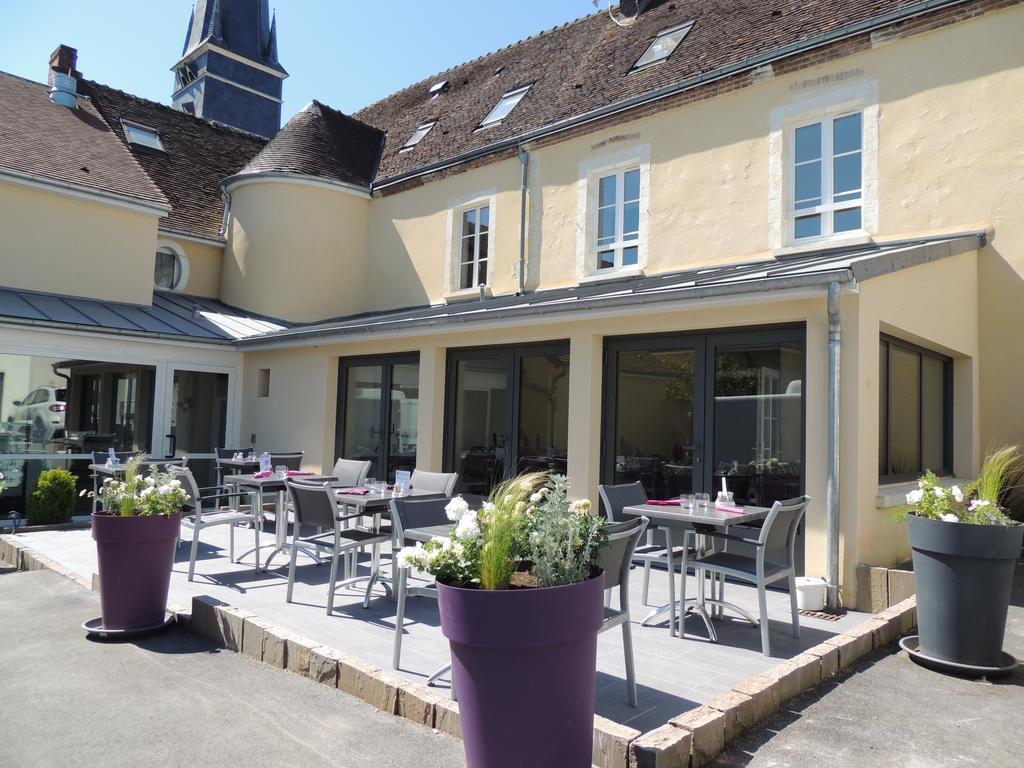 Logis Hotel Restaurant Auberge De La Cloche Le Theil-sur-Huisne Luaran gambar